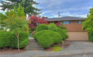 12203 Ridgemont Way N, Seattle, WA 98133