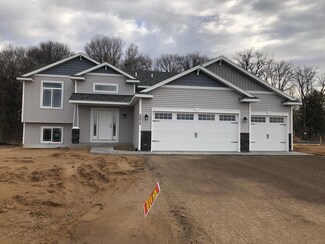11531 54th St, Clear Lake, MN 55319