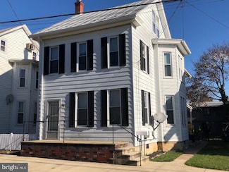108 & 108 Rear N Center St, Cleona, PA 17042