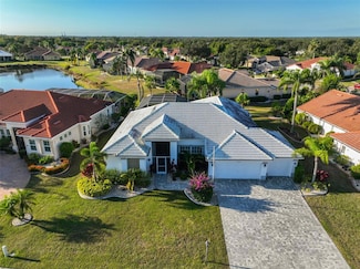 2320 Platinum Dr, Sun City Center, FL 33573