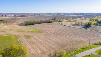5312 Beechnut Dr, Kewaskum, WI 53040