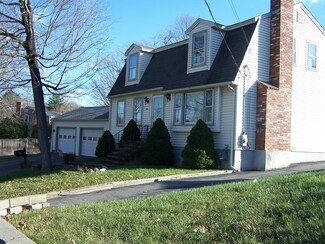 211 Dodge St, Beverly, MA 01915
