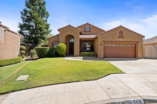 9416 N Jade Ave, Fresno, CA 93720