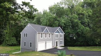 3079 Mullineaux Ln, Ellicott City, MD 21042