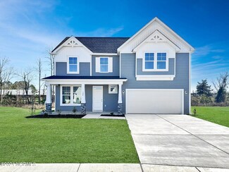 110 Flora Field Dr, Jacksonville, NC 28546