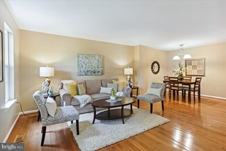 11972 Sentinel Point Ct, Reston, VA 20191