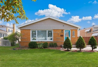 4913 W 105th St, Oak Lawn, IL 60453