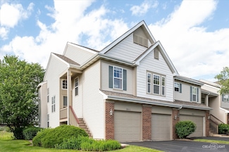 3011 Saganashkee Ln, Naperville, IL 60564