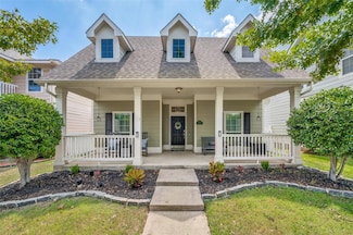 933 Wenk Ct, Savannah, TX 76227