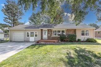 602 S 2nd St, Odessa, MO 64076