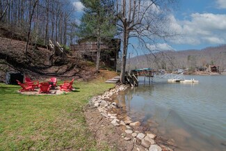 819 E Buffalo Cir, Robbinsville, NC 28771