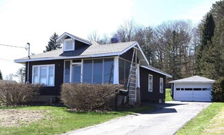 34 Gifford Rd, White River Junction, VT 05001