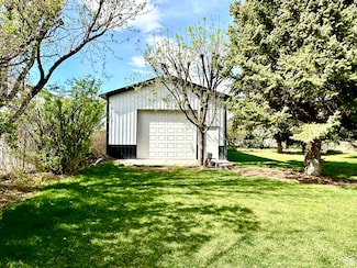 1895 E 3500 S, Vernal, UT 84078