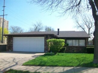 1103 Pyramid Dr, Gary, IN 46407