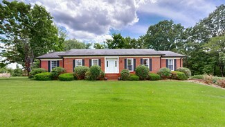 120 Bluegrass Pkwy, Lebanon, TN 37090
