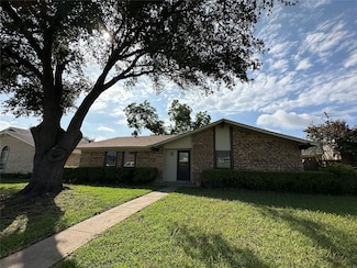 638 Grinnell Dr, Garland, TX 75043