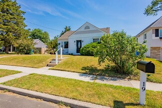 19 St Martins Place, Marmora, NJ 08223