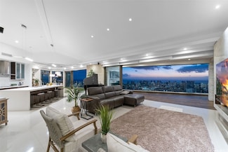 2809 Round Top Dr, Honolulu, HI 96822