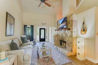 43 Wood Glen Dr, Wimberley, TX 78676