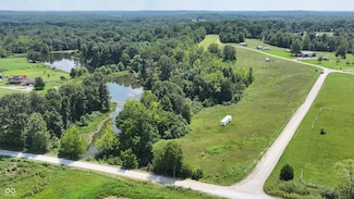 5746 N La Salle Estates Dr, Highland Township, IN 47424