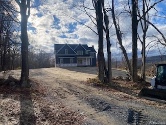 29 Hubbard Rd, Middletown, NY 10940