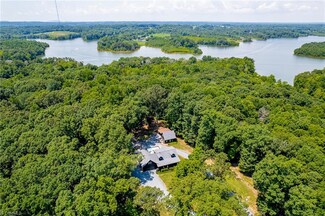 8323 Adams Farm Rd, Randleman, NC 27317