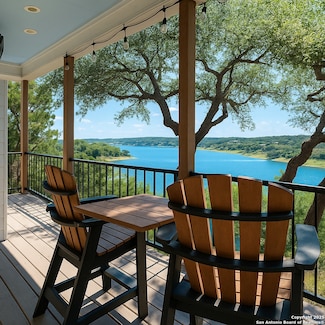 1799 Lakeside Dr W, Canyon Lake, TX 78133