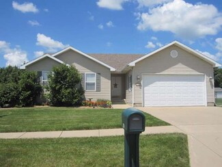 415 E Meuser Dr, Paxton, IL 60957