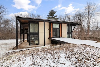 170 Ambleside Ln, Saint Louis, MO 63141