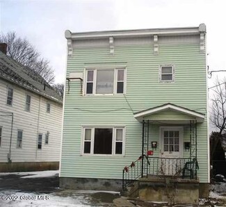 51 Grace St, Waterford, NY 12188