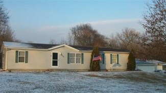 4770 E 1068 N, Demotte, IN 46310