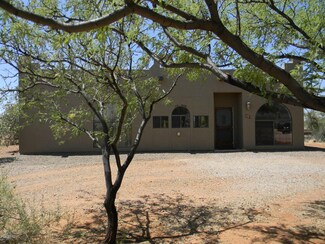 420 W Ivey Rd, Huachuca City, AZ 85616
