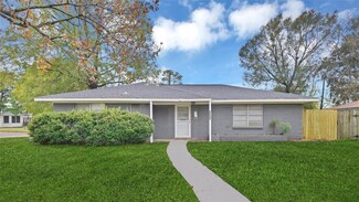 2105 Olive St, Baytown, TX 77520