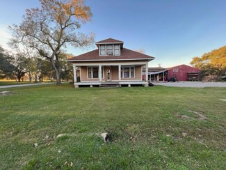 40 Avenue H, Markham, TX 77456