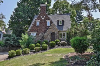1002 Crest Cir, Cincinnati, OH 45208