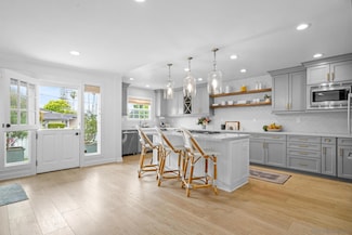 510 Forward St, La Jolla, CA 92037