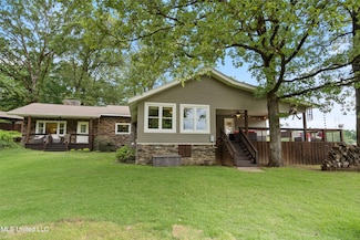 7300 W Shahkoka Dr, Olive Branch, MS 38654