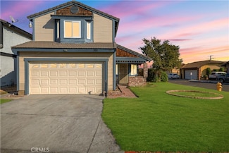 881 S Lamarr St, Rialto, CA 92376