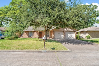 9319 Jaywood Dr, Houston, TX 77040