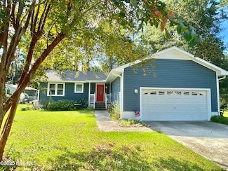 3707 Country Club Rd, Morehead City, NC 28557