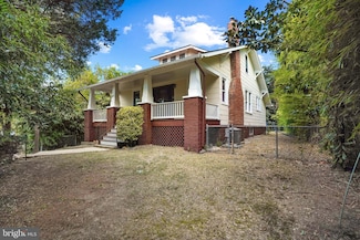 2417 Washington Blvd, Arlington, VA 22201