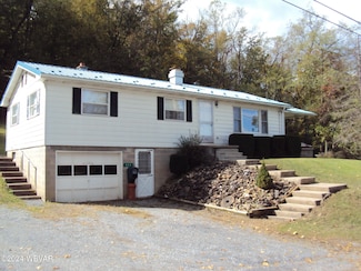 323 S Chestnut St, Mill Hall, PA 17751