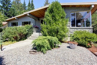 18020 4th Ave NW, Shoreline, WA 98177