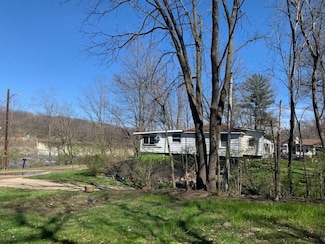 1977 N Rd, Ottawa, IL 61350