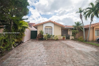 2524 W 65th St, Hialeah, FL 33016