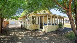 523 N North Ave, Deer Park, WA 99006