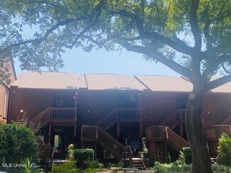 204 Lakeside Villa Unit A, Diamondhead, MS 39525