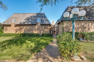 3235 Stonehenge Ln, Carrollton, TX 75006