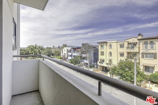 5030 Rosewood Ave Unit 404, Los Angeles, CA 90004