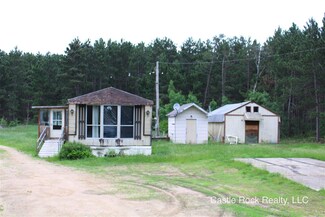w 4864 Zunker Dr, Necedah, WI 54646